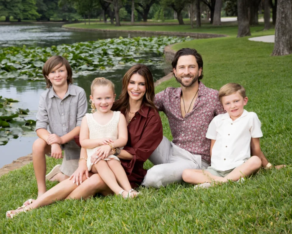 ©Gittings_Family_Outdoor_Summer_Autumn_Lake_with_Children