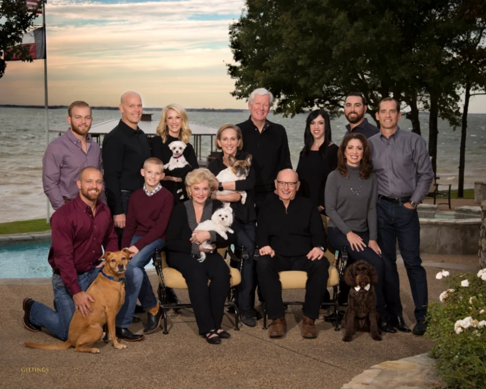 ©Gittings_outdoor_pet_portrait_large_group