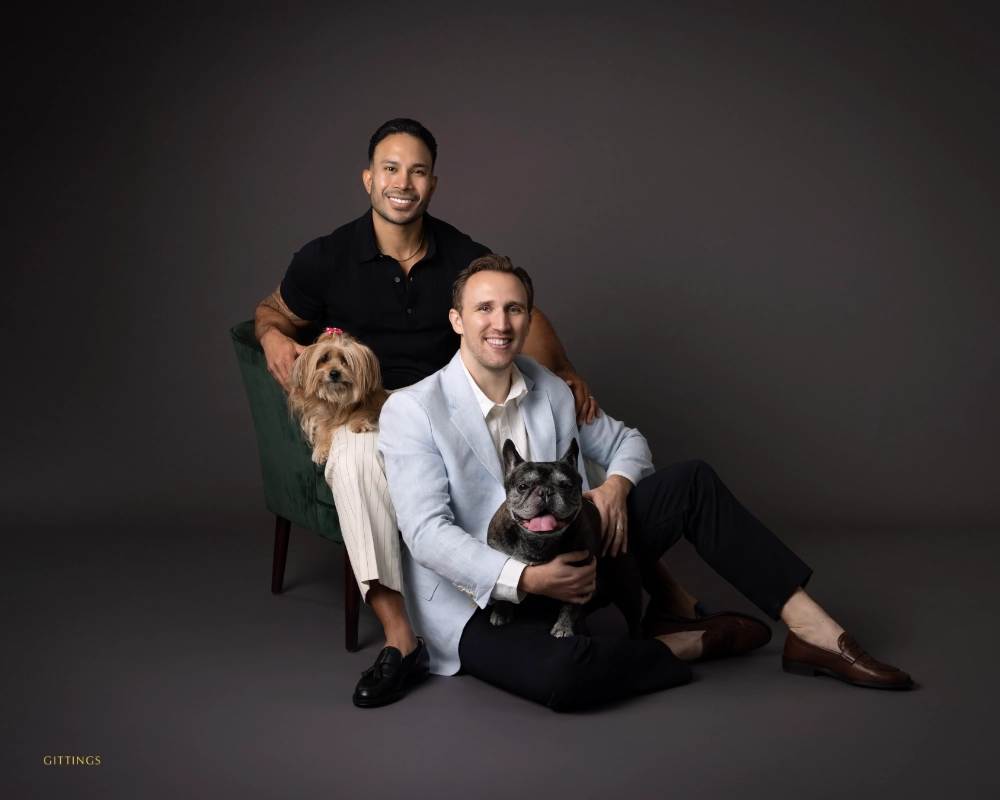 ©Gittings_Studio_Pet_Portrait_Couple_With_Dogs_Dark_Background