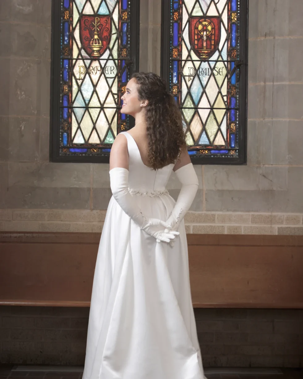 ©Gittings-Debutante-portrait-web_images_vertical_5