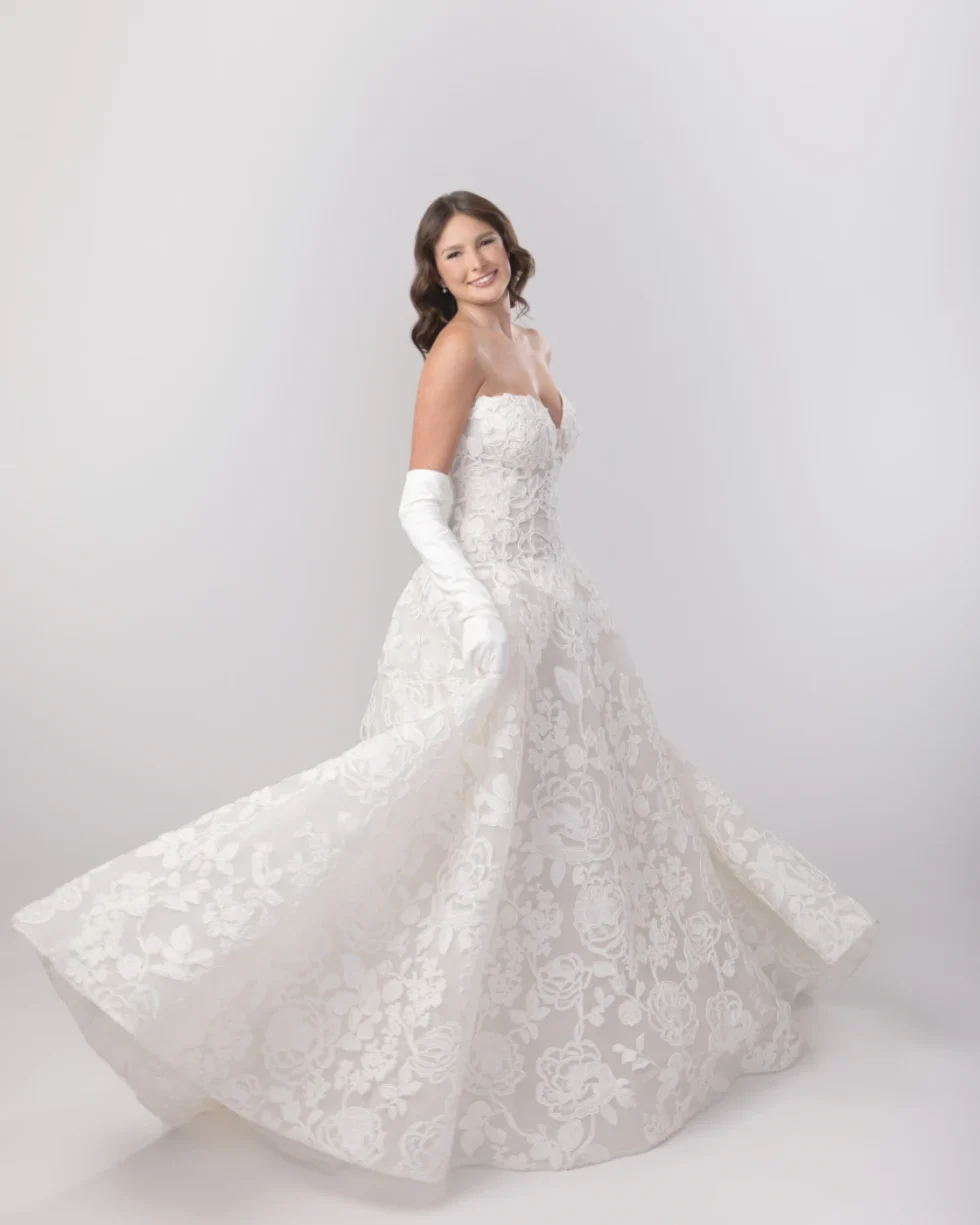 ©Gittings-Debutante-portrait-web_images_vertical_8